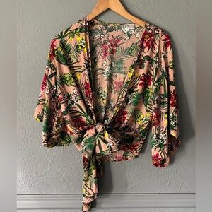 XIX Palms | Wrap Floral Kimono Style Hawaiian Print Top | Size 1 🌺🏝️